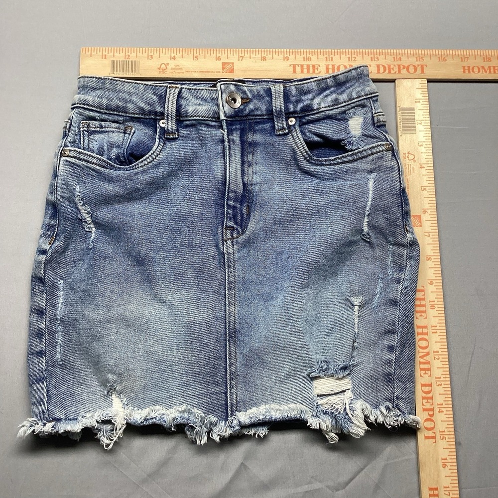 Kendall + Kylie Distressed Denim Mini Skirt Light Wash Raw Hem Womens Size 25